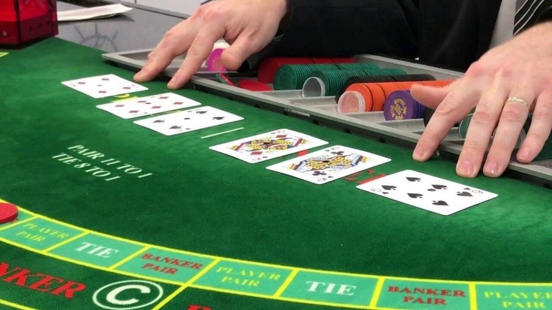 Quy luật rút bài trong Baccarat